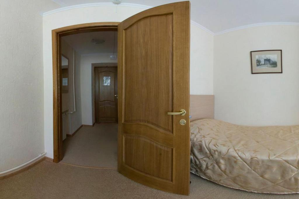 Evropeyskiy Krementschuk Zimmer foto