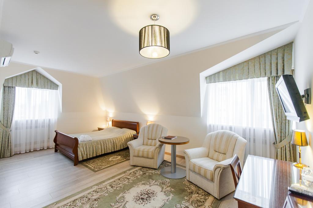 Evropeyskiy Krementschuk Zimmer foto